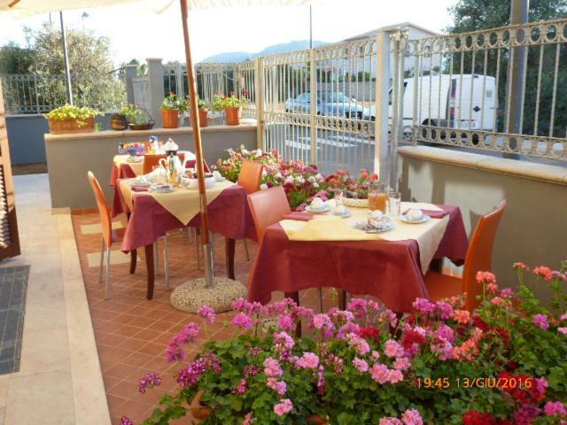 Sogno Di Mare Bed and Breakfast Pula Buitenkant foto