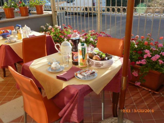 Sogno Di Mare Bed and Breakfast Pula Buitenkant foto